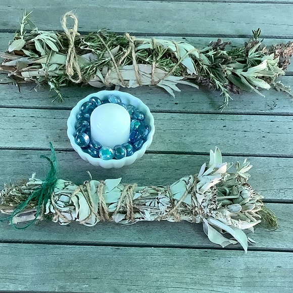 SOLD OUT - Picture 2 of 7